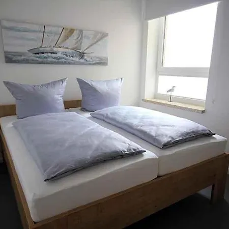 Ferienwohnung-5-2017-neu-renoviert-im-strandnahen-haus-seeluft-in-duhnen * Cuxhaven